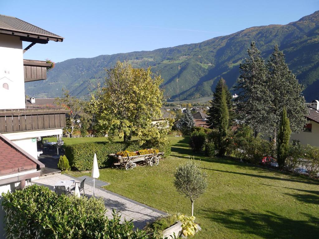 Hotel Schoenblick Naturns Exterior photo