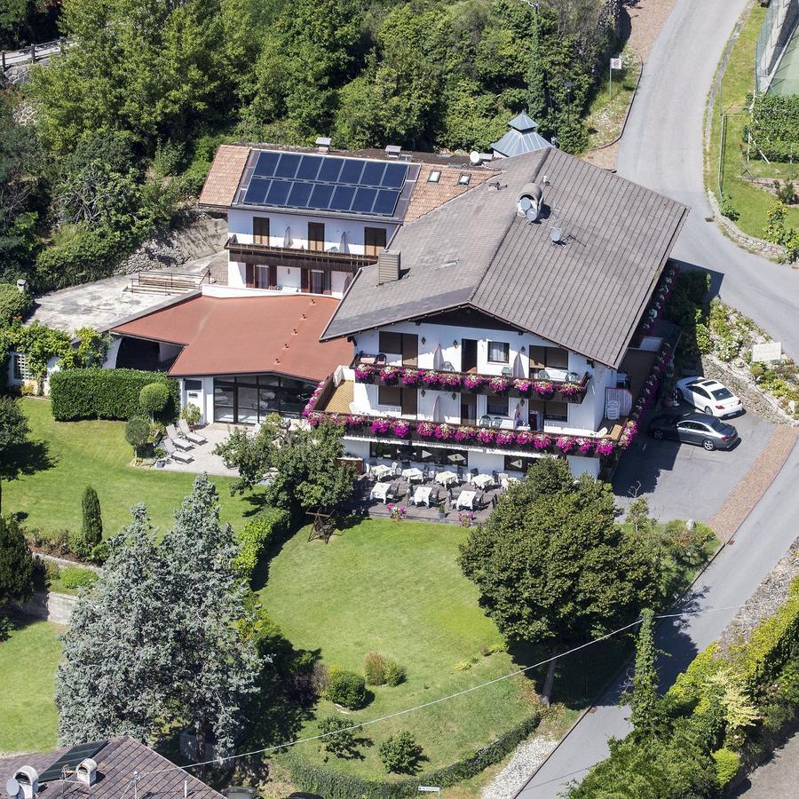 Hotel Schoenblick Naturns Exterior photo