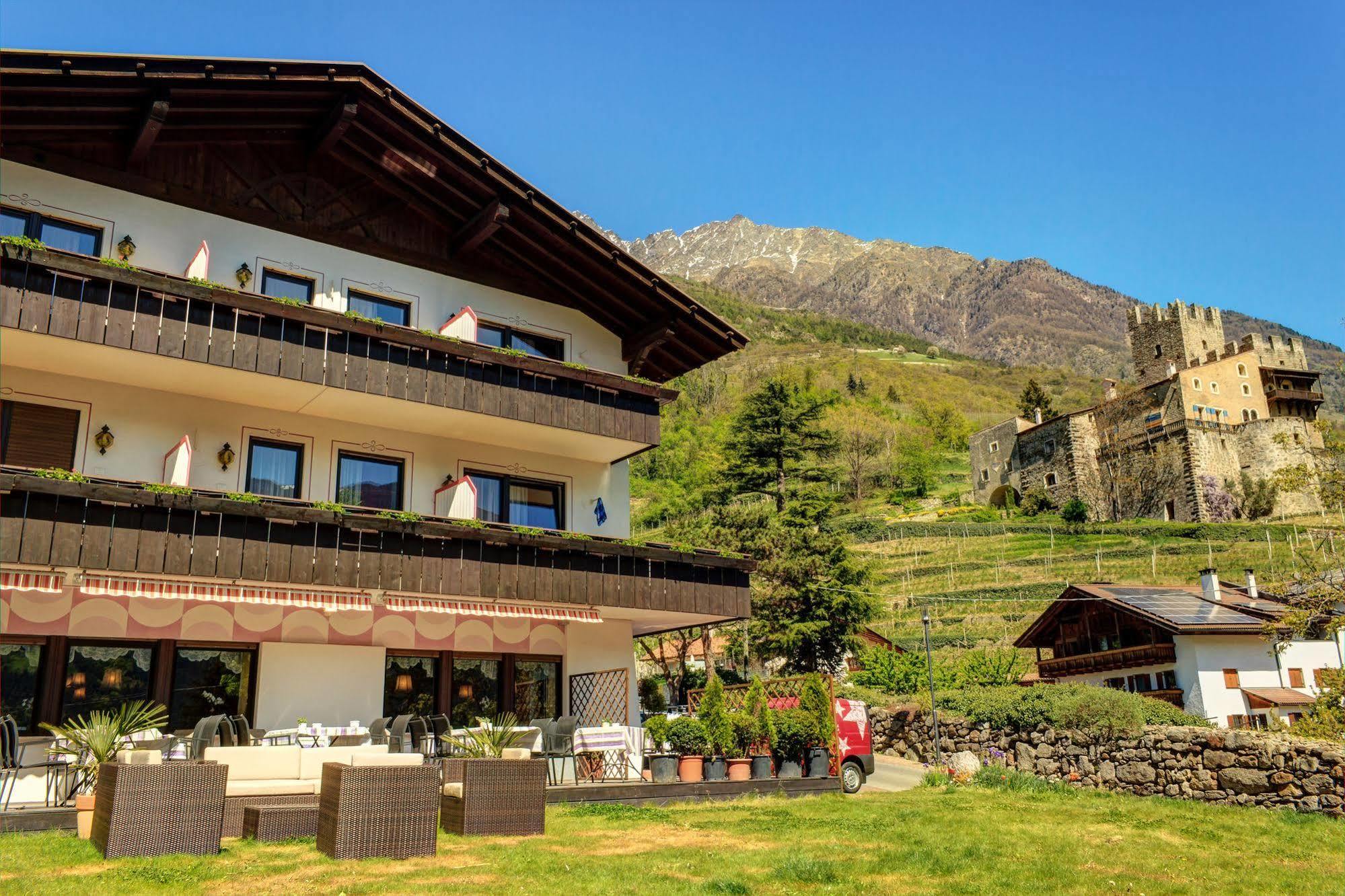 Hotel Schoenblick Naturns Exterior photo